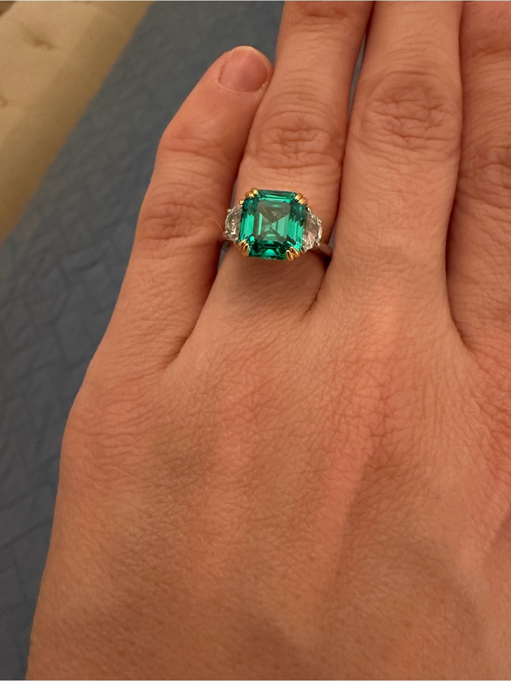 Gold-Prong Emerald Green Square-Cut Ring